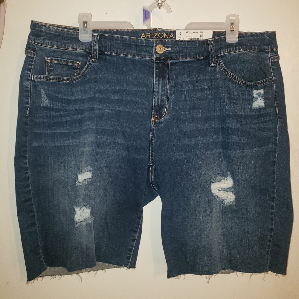 Dark Rinse Bermuda shorts 22 - Picture 1 of 4